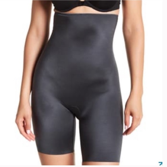 SPANX Other - SPANX Slimplicity High Waist Mid Thigh Shaper Shapewear Shorts Size Small Black